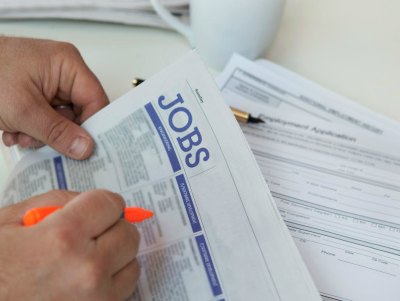 Job Market Stable Across West Central Illinois in April - Vimarsana News