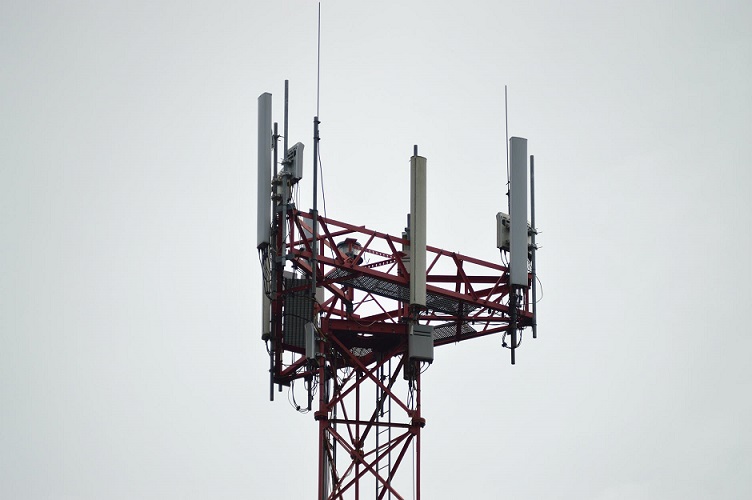 Verizon Looks to Boost Area Service With New Tower Near Bluffs – WLDS