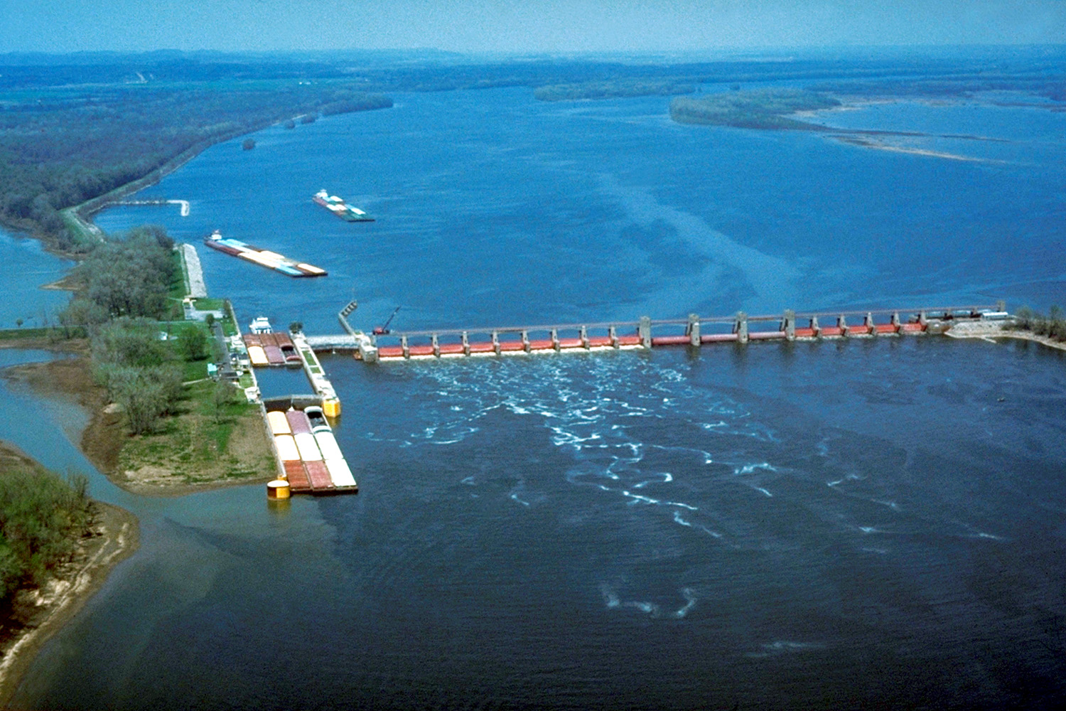 Area Representatives Introduce Legislation Aimed at Boosting Mississippi River Levee Protections - Vimarsana News