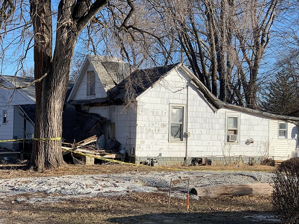 Council Approves Demolition of Abandoned House, 1st Reading of 2022 Budget Appropriations - Vimarsana News