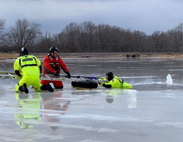 Jacksonville Fire Department Completes Ice Rescue Training - Vimarsana News