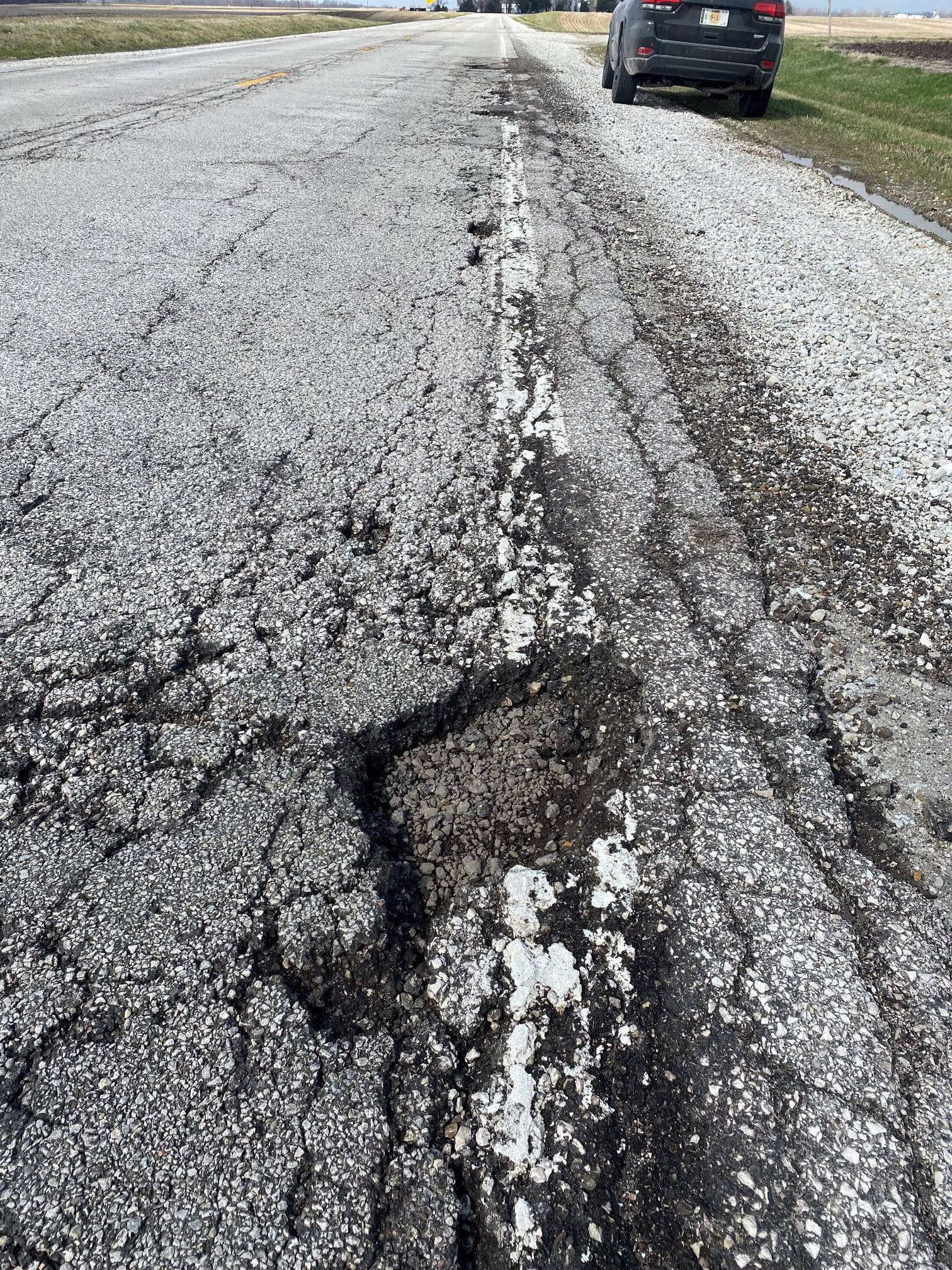 Potholes Damaging & Disabling Vehicles on IL Rte 125 Between Virginia & Beardstown - Vimarsana News