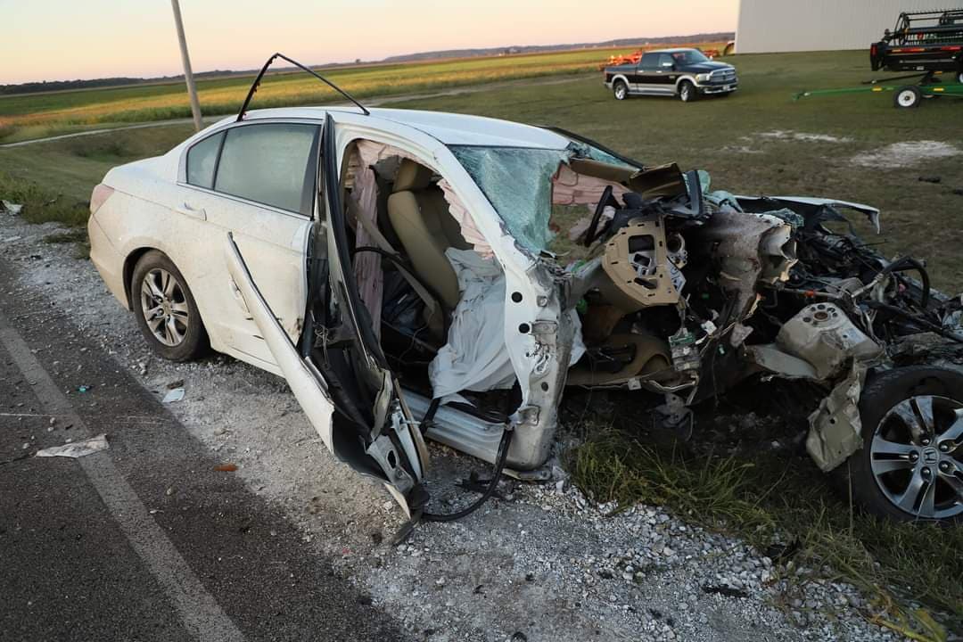 Three Injured In Two-Vehicle Crash on Arenzville Road - Vimarsana News