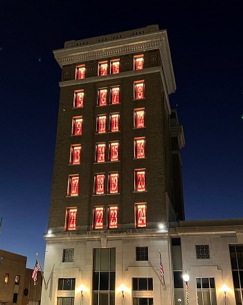 "Tallest Advent Calendar" Inspired in Part by Jacksonville's German Sister City – WLDS - Vimarsana News