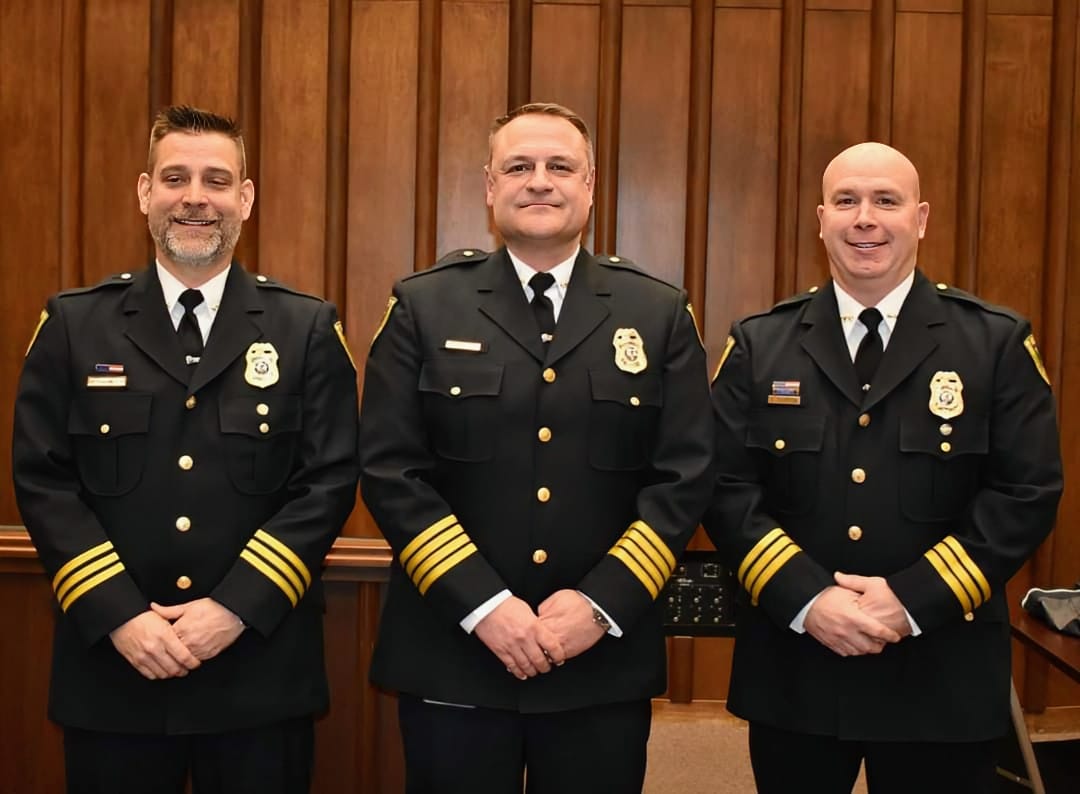 Two JPD Officers Officially Promoted. Chief Honored with 25-Year Service Plaque - Vimarsana News