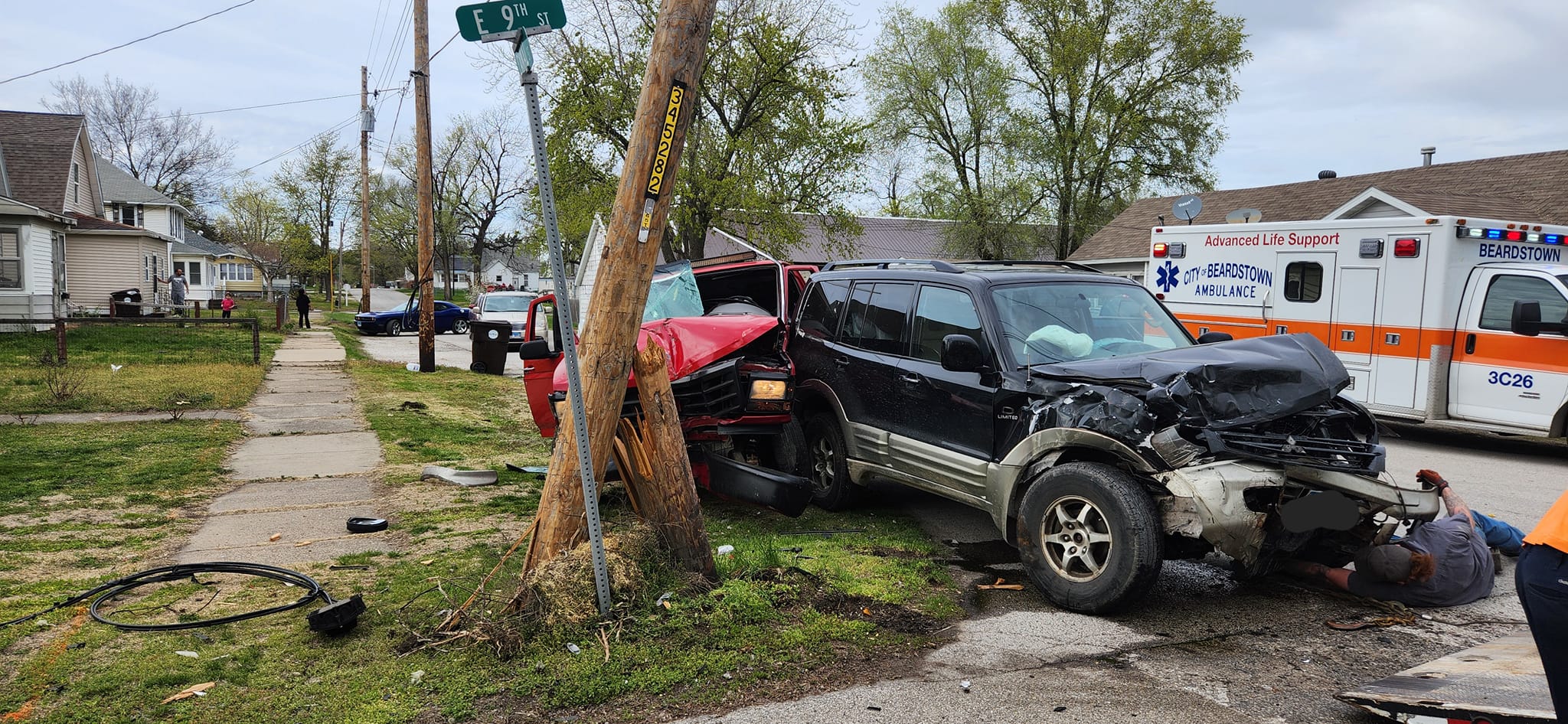 Two Injured in Two-Vehicle Crash in Beardstown - Vimarsana News